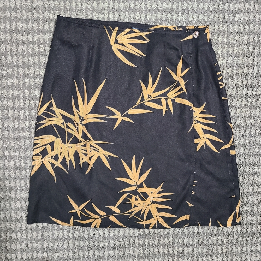 Tommy Bahama Black and Gold Bamboo Mini Skirt